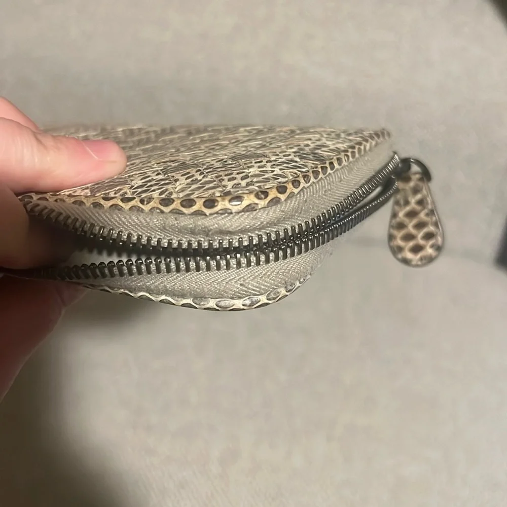 Bottega Veneta authentic bottega